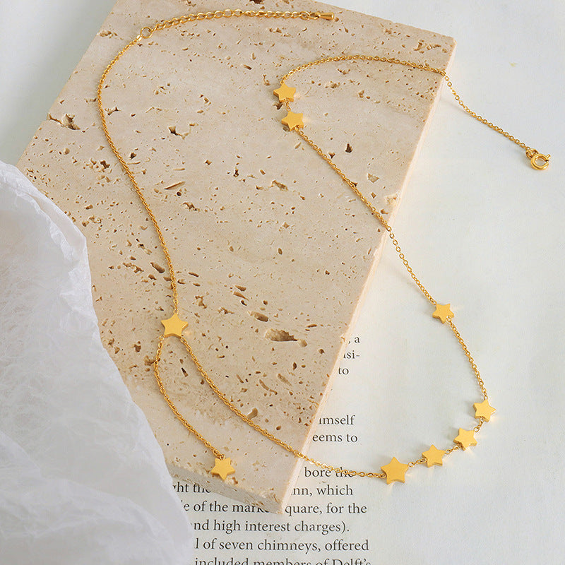 Collar con Estrella y Borlas