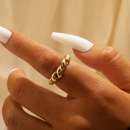 Anillo Ajustable con Líneas