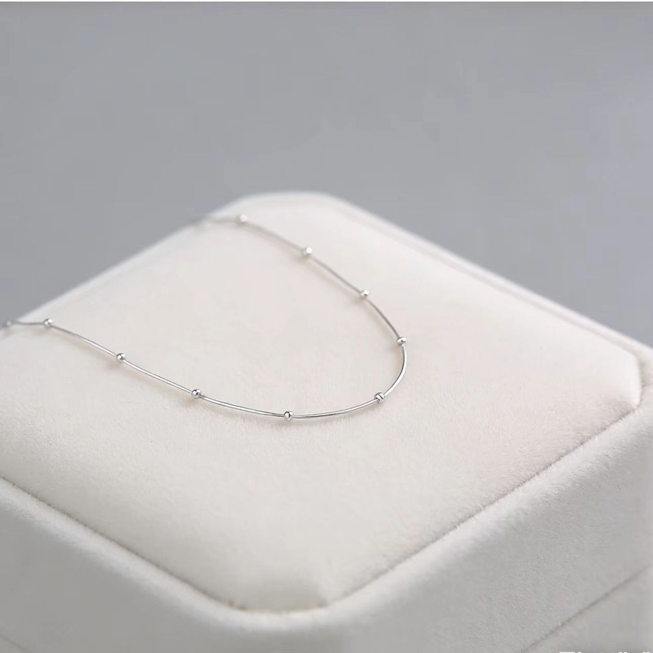 Collar con Cuentas Redondas